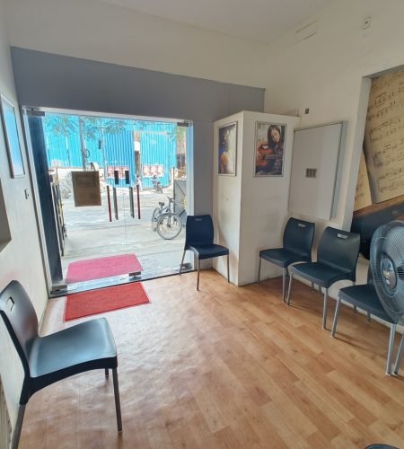 Parents waiting area aspire music kknagar chennai
